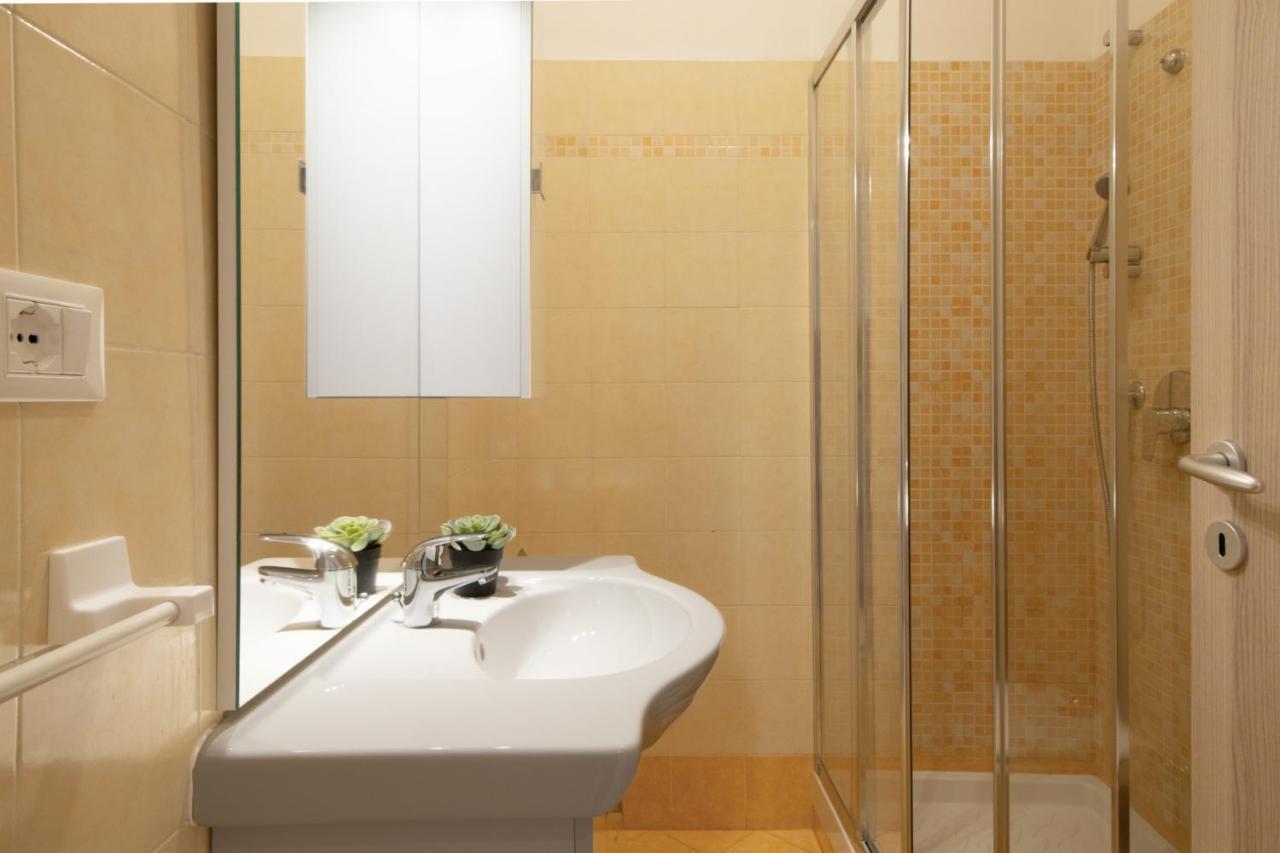 Sunflower Apartment Rapallo Exterior foto